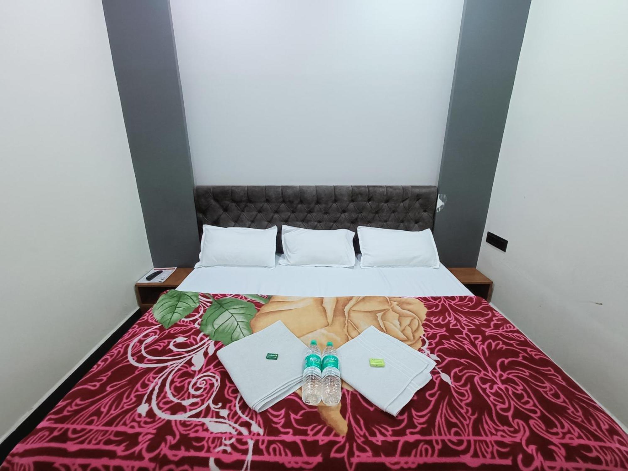 Hotel Shreem Ujjain Exterior foto