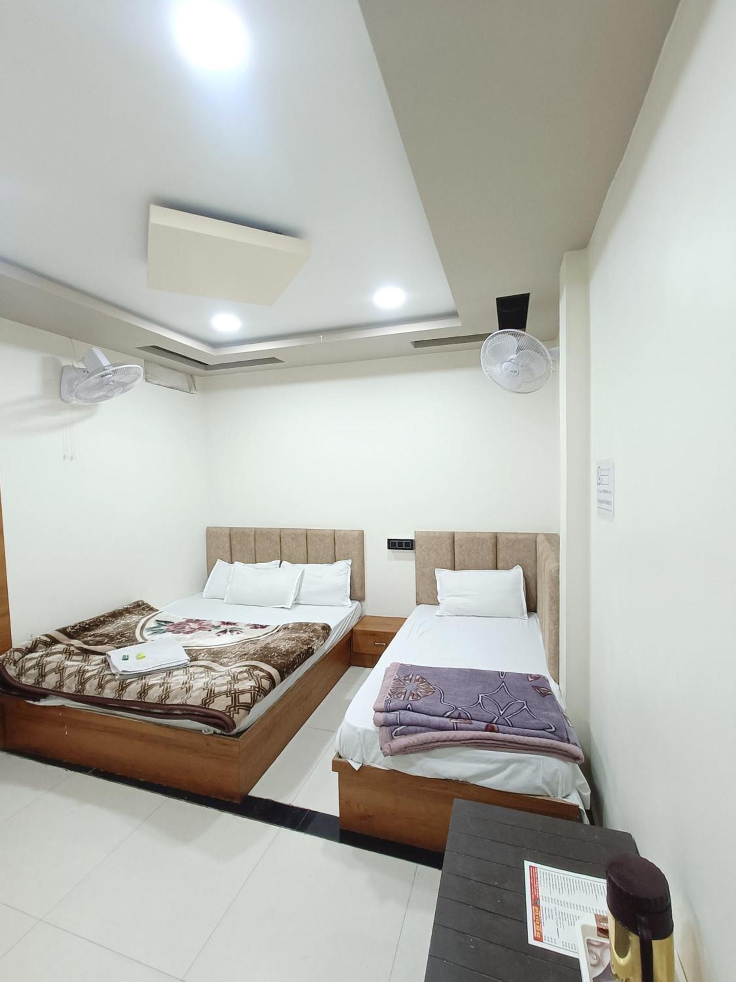 Hotel Shreem Ujjain Habitación foto