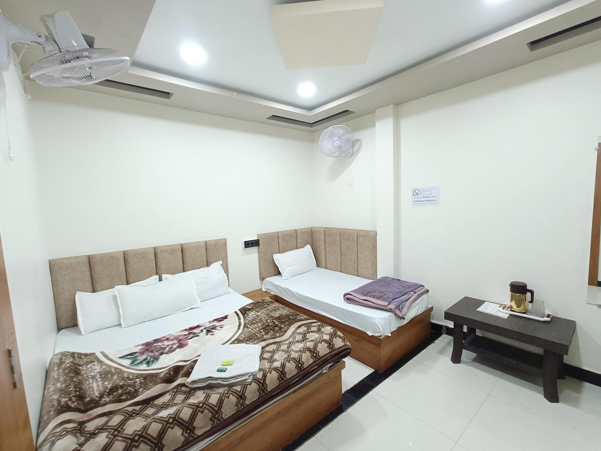 Hotel Shreem Ujjain Habitación foto